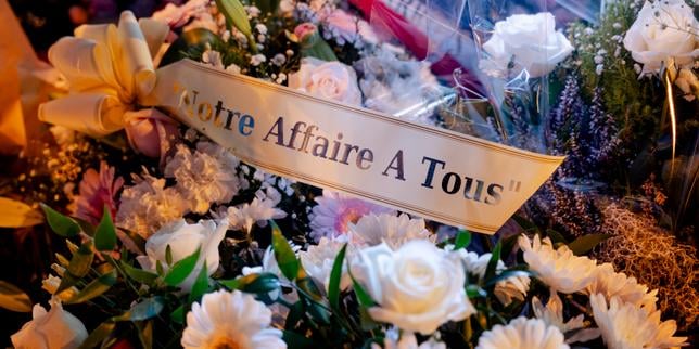 Narcotrafic : aux obsèques de Mehdi Kessaci, à Marseille, « la réalité, c’est qu’on a tous peur »