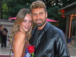 Sie schreiben TV-Geschichte: Das erste "Bachelor"-Paar geht auf Ehe-Kurs