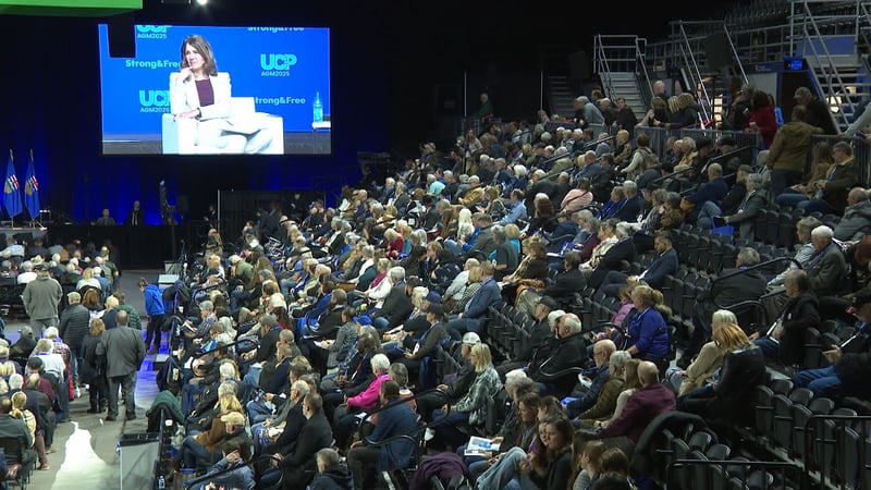 Pipeline deal with Ottawa met with boos at Alberta UCP convention