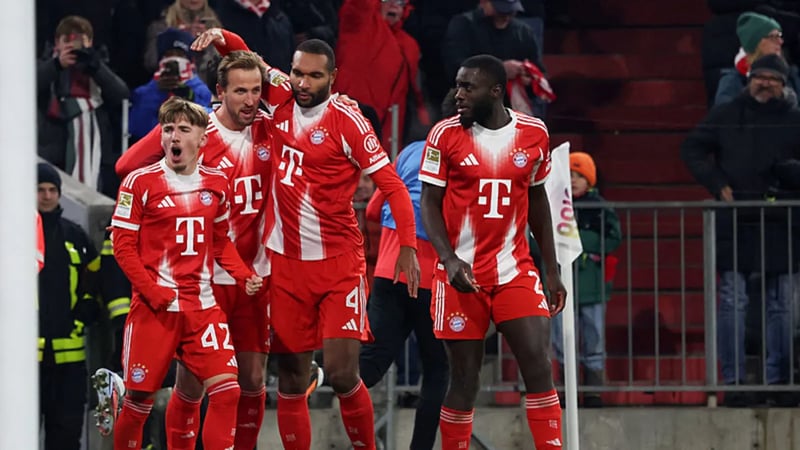 Bayern Münih, 2-0 geriye düştüğü maçta farka gitti