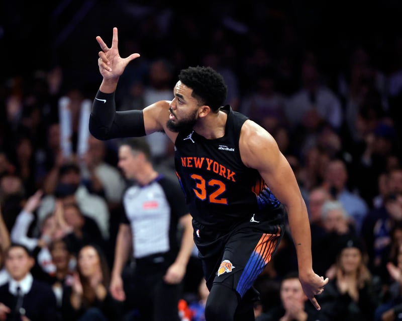 Karl-Anthony Towns, Landry Shamet power Jalen Brunson-less Knicks past Heat with masterful gems