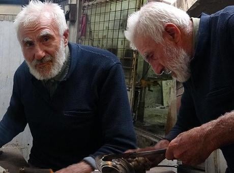 Kentteki son kişi! Çocukken başladı, 70 yıl geçti: 'Alzheimer hastası olduğu için aklı gidip geliyor'