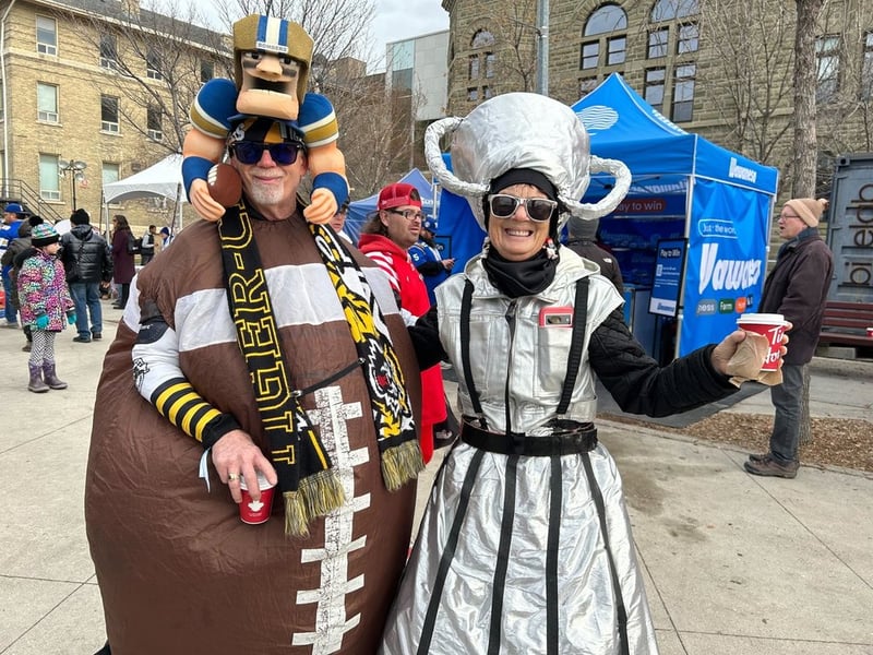 Sense of community draws Canadian fans to Grey Cup