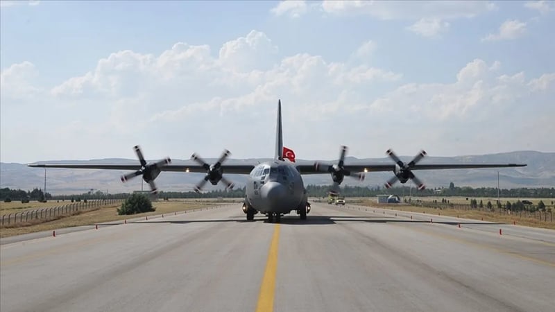C-130 uçuşları tedbiren durduruldu