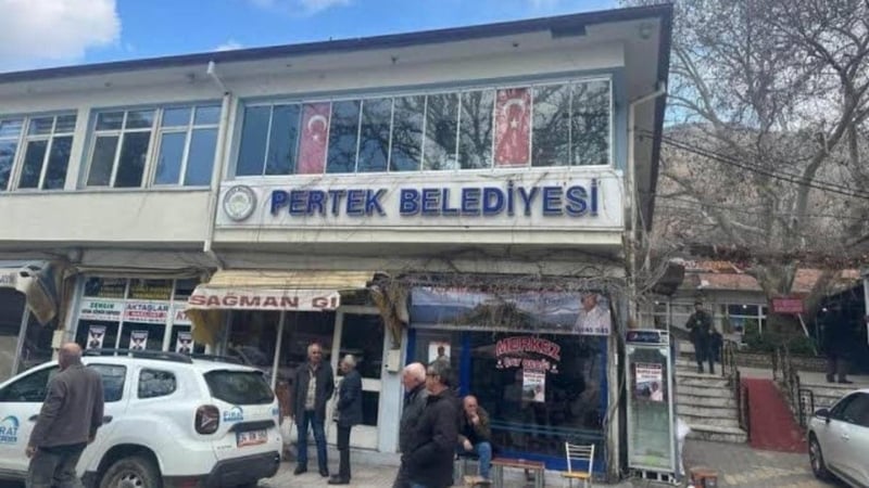 AKP’li belediyeden 21/b oyunu
