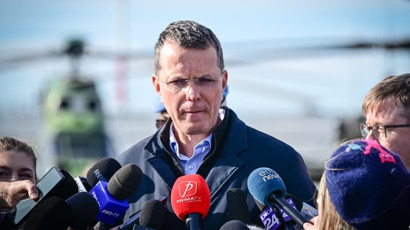 Le ministre de la Défense de Roumanie admet une "erreur" dans son CV et démissionne