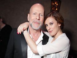 "So glücklich": Rumer Willis ist dankbar, dass sie ihren Vater noch umarmen kann