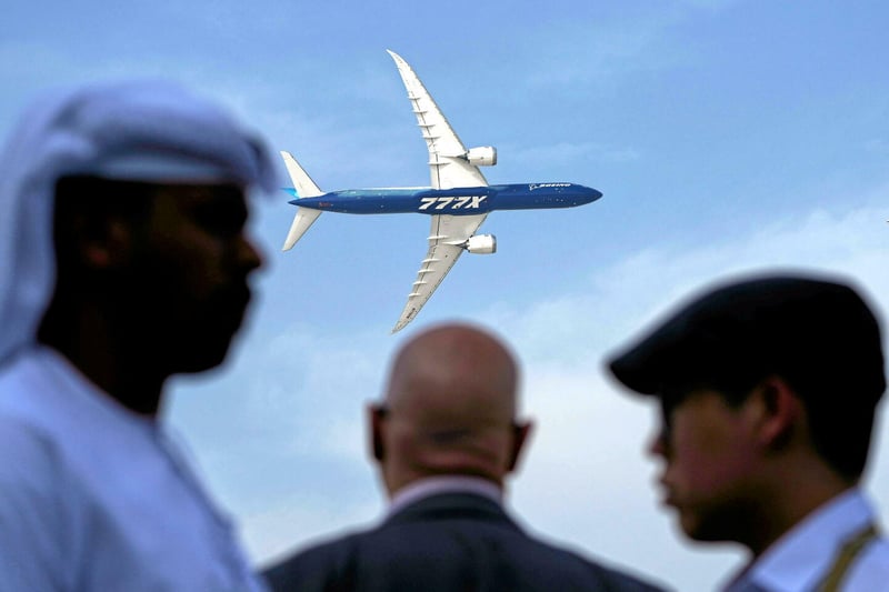 Au salon de Dubaï, Boeing 777 contre Airbus A350