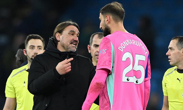 Daniel Farke accuses Man City of FAKING injuries and reveals what helpless fourth official told him as angry Leeds manager urges football bosses to make rule change