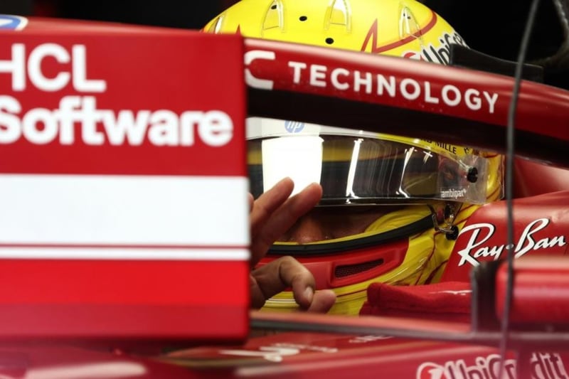 Hamilton no sale del pozo: "El coche no puede ir más rápido"