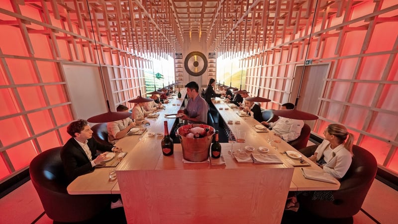 Einzigartiges Restaurant: Einmal Weltall und zurück