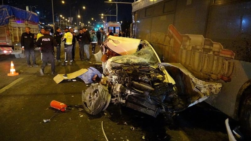 Malatya’da zincirleme trafik kazası: 2 ölü, 3 yaralı