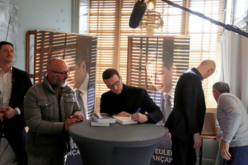 Jordan Bardella agressé lors d’une séance de dédicaces dans le Tarn-et-Garonne : ce que l’on sait