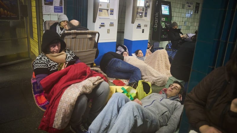 Selenskyj: Russen greifen mit 600 Drohnen und 36 Raketen an