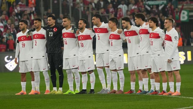 A Milli Takım'da sakatlık! Oyuna devam edemedi...