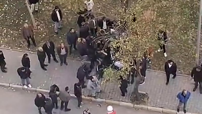 Yolda yürürken eski eşi tarafından pompalı tüfekle vuruldu!