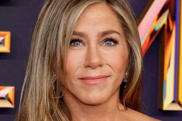Save £139 on viral face-sculpting tool loved by Jennifer Aniston and Kim Kardashian