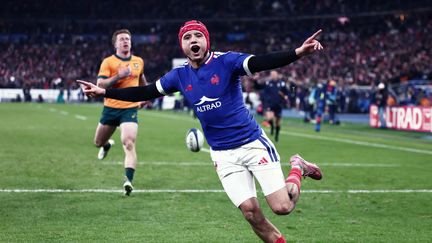 Rugby : le XV de France fait craquer l'Australie et termine sa tournée d'automne par une victoire spectaculaire