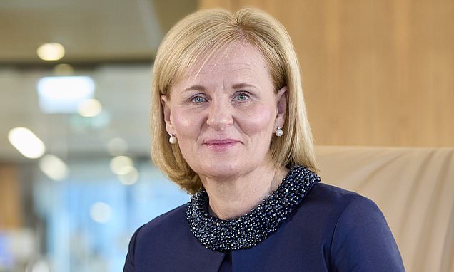 Salary sacrifice raid is 'bad news for Britain', Aviva boss warns Reeves