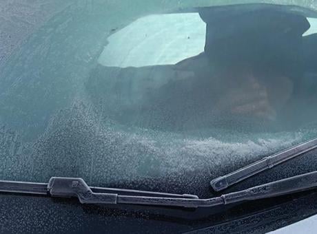 Fotoğraflar bugün çekildi! Şehir eksi 13’ü uyandı: Araç camları buz tuttu