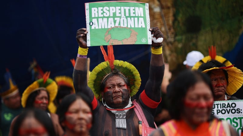 COP 30 in Belém: Großdemonstration zur Halbzeit der UN-Klimakonferenz