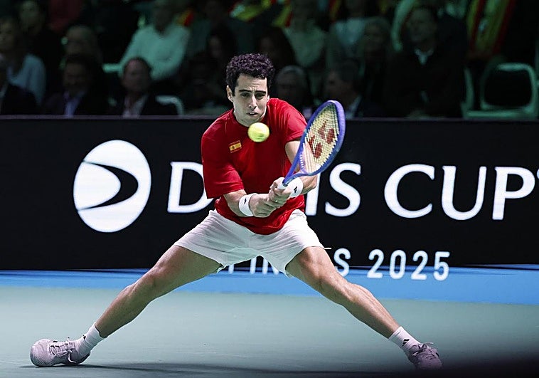 Munar no puede con Zverev y la semifinal se decide en el dobles