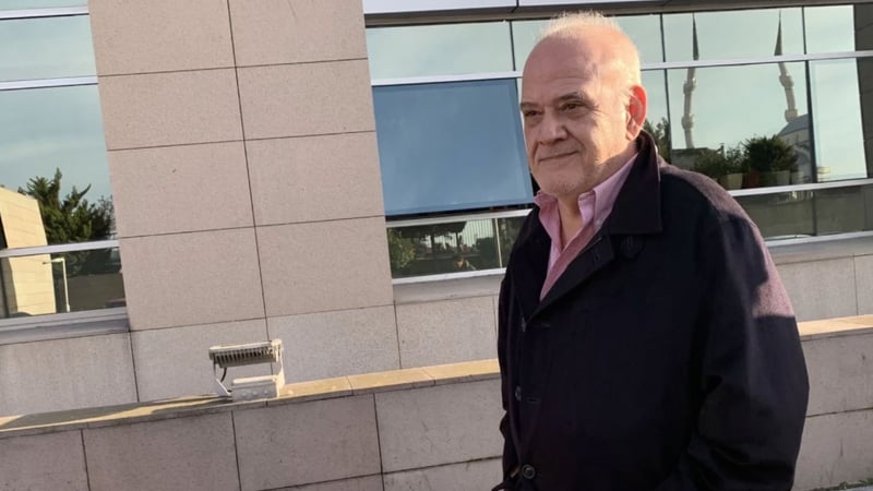 Ahmet Çakar yeniden hastaneye kaldırıldı