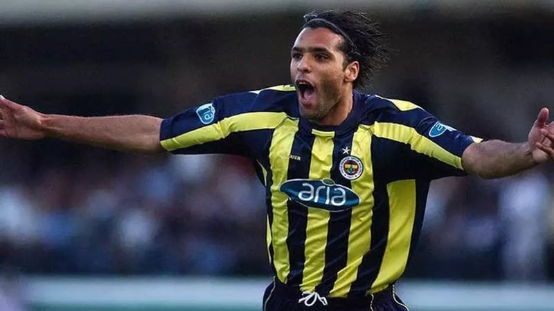 Fenerbahçe'nin eski futbolcusu Pierre van Hooijdonk'tan derbi açıklaması: Dev maçın skorunu tahmin etti