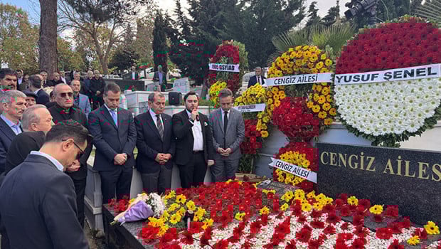 Galatasaray'ın eski başkanı Mustafa Cengiz, kabri başında anıldı