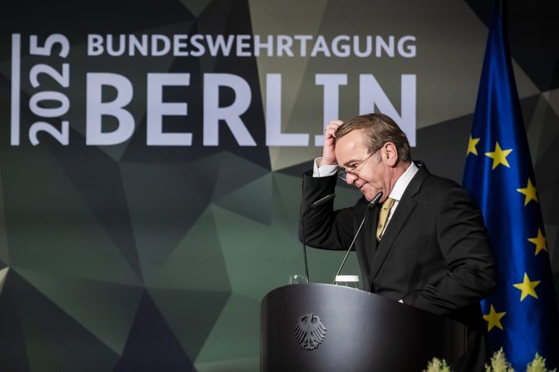 Gedanken zur Wehrhaftigkeit Deutschland und der Krieg: Säbelrasseln mit Gummimessern