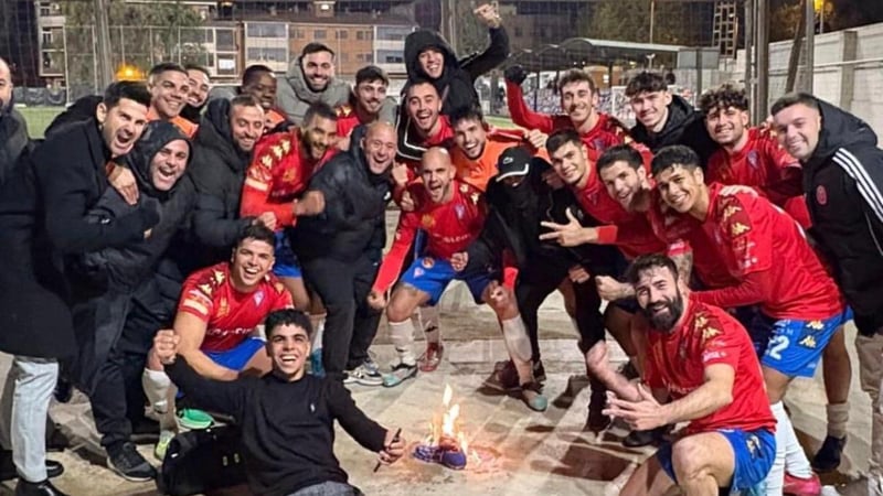 Diez goles en el San Juan At. Montcada-Manlleu (6-4) para abrir la jornada de Lliga Elit