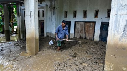 Les inondations en Asie du Sud-Est ont fait près de 360 morts, selon de nouveaux bilans