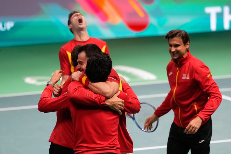 La España currante sigue con su gesta: elimina a Alemania y  jugará la final de la Copa Davis ante Italia