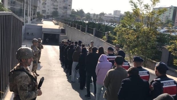 Kara para aklama ve yasadışı bahis operasyonu: 4'ü hakem 32 şüpheli tutuklandı