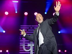 Schreck bei Unheilig-Konzert: Der Graf feiert Comeback und stürzt von der Bühne