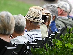 Sorgen der jungen Menschen "berechtigt": Chef der Senioren-Union zweifelt am Finanzierungsmodell des Rentenpakets