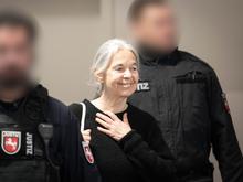Prozess um frühere RAF-Terroristin: Staatsanwaltschaft will mehrere Vorwürfe gegen Daniela Klette fallen lassen