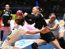 „Haben einfach Bock“: Junge Wilde tun Handball-Frauen bei Heim-WM gut