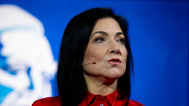 +++ Bundesregierung +++: Wirtschaftsministerin Reiche reist in die Emirate und nach Katar