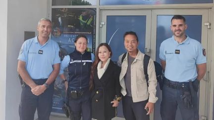 "On a découvert 8 000 dollars en billets" : la surprenante enquête de gendarmes après l'oubli d'un sac à dos sur une aire d'autoroute