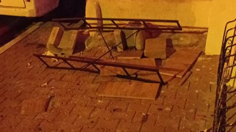 Esenyurt’ta ev sahibi kiracısının evini bastı