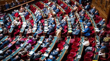 Le Sénat s'oppose à l'idée socialiste d'un "emprunt forcé" auprès des riches