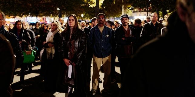 La France commémore le 13-Novembre dans le recueillement et l’émotion, dix ans après : « Il y a un vide qui ne se comble pas »