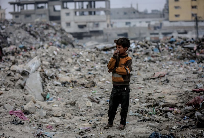 « Le Monde après Gaza » de Pankaj Mishra : l’effondrement des valeurs occidentales