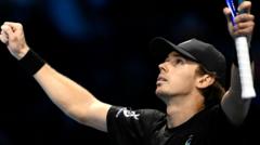 De Minaur bounces back from 'dark place' to keep ATP Finals bid alive