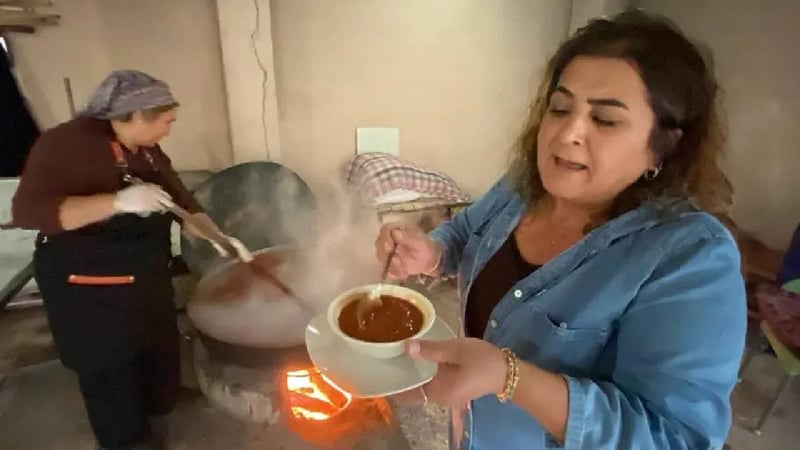 Doğanın C vitamini kaynağı! Kendi kendine yetişiyor, ondan yapılanlar hem şifa hem lezzet sağlıyor