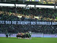 Fußball-Anhänger wehren sich: Deutschlandweiter Protest: Fans stellen sich gegen Politik