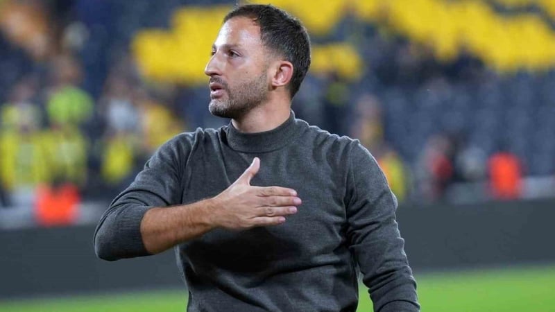 Fenerbahçe Teknik Direktörü Domenico Tedesco Galatasaray derbisi hakkında konuştu: Derbiler çok önemli.