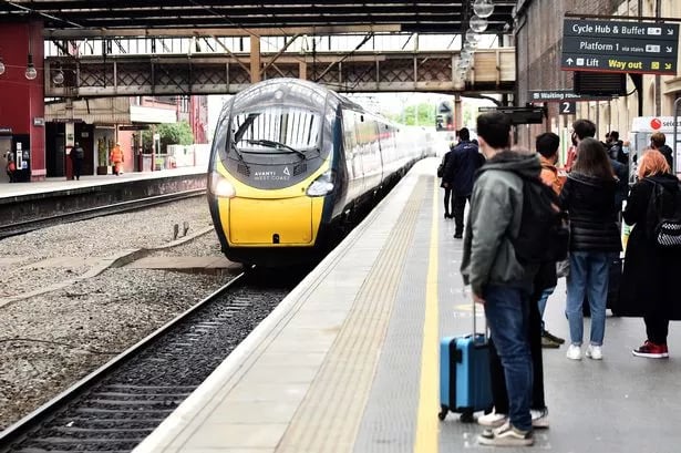 Avanti West Coast LIVE: 'Major fault' sees services from London Euston cancelled