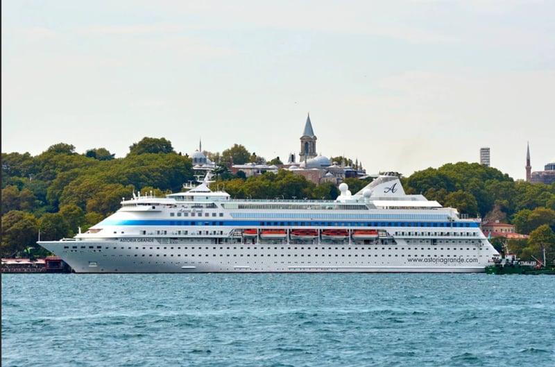 600 Rus turisti taşıyan gemi İstanbul'a yanaşamadı: Rus basını 'Türkler intikam aldı' diye yorumladı